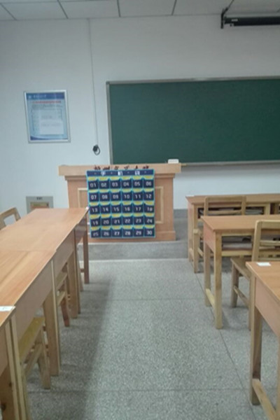 外国语学院开展“文明教室创建及检查评比”活动